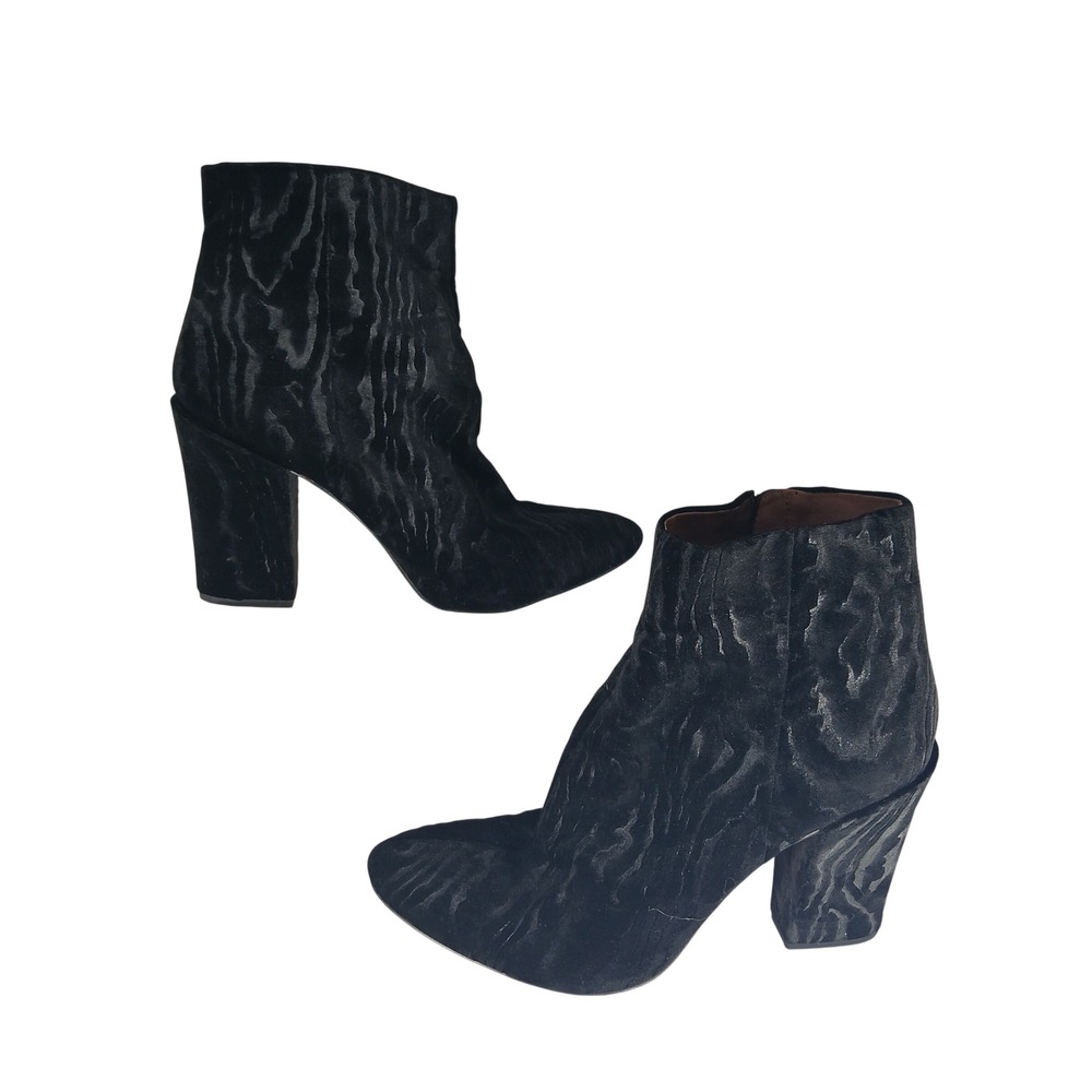 Louise et Cie Verdana Ankle Boot 10 Black Velvet Embossed Block Heel Gothic Luxe
